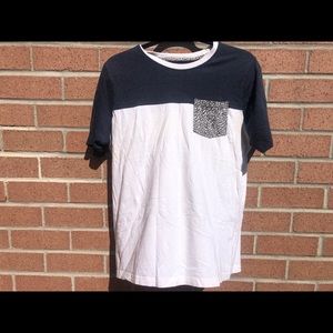 Broken threads T-Shirt with pocket white blue